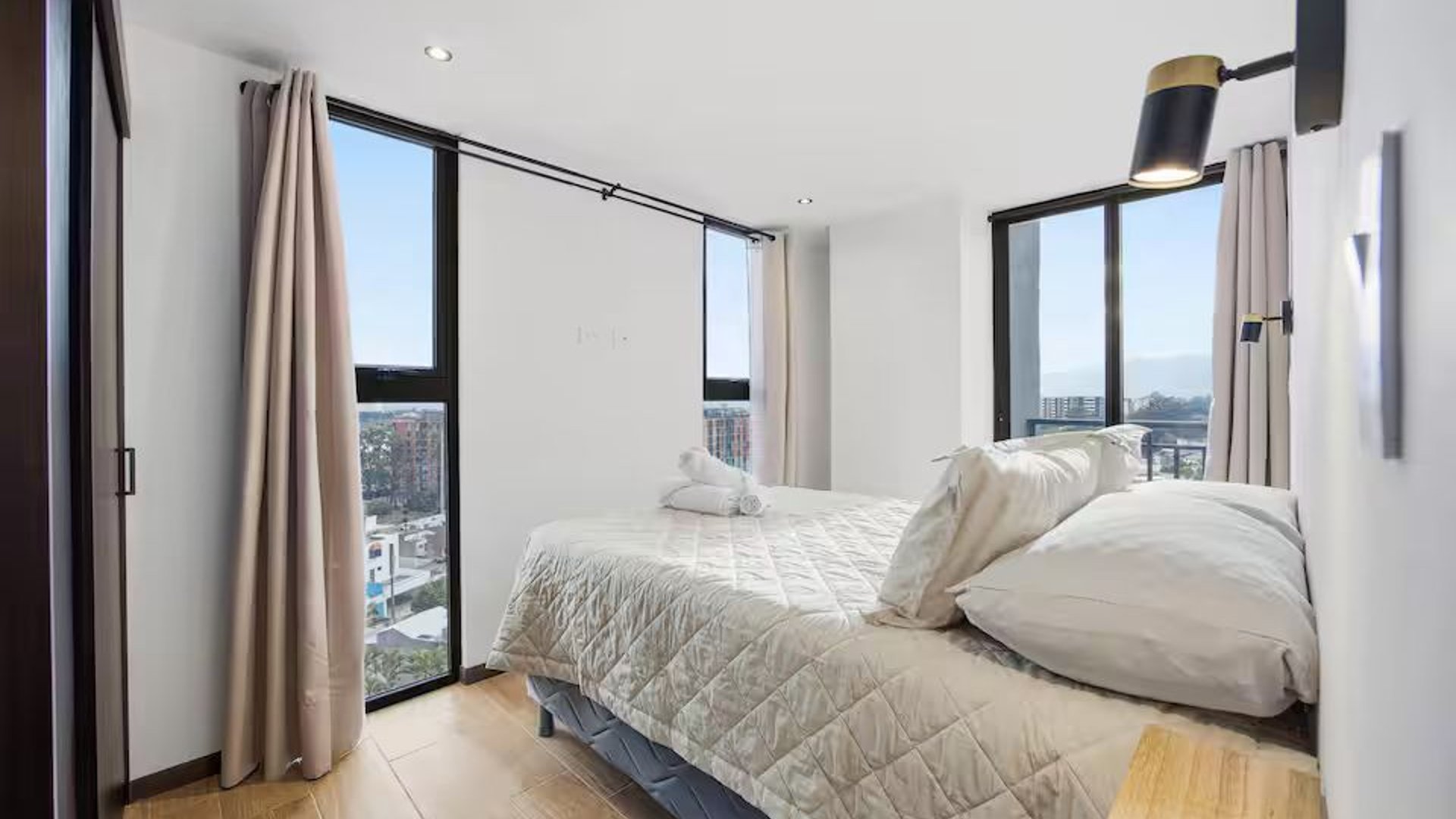 Apartamento amueblado en venta para inversion en zona 11 Ref-5974 - Miniatura 7
