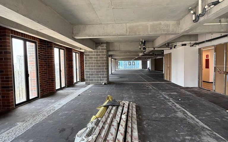 Oficinas en venta Zona 10 Guatemala con parqueos y bodegas - Miniatura 13