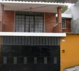 Hermosa Casa en Venta Zona 1 de Mixco Cond. Vista Azul