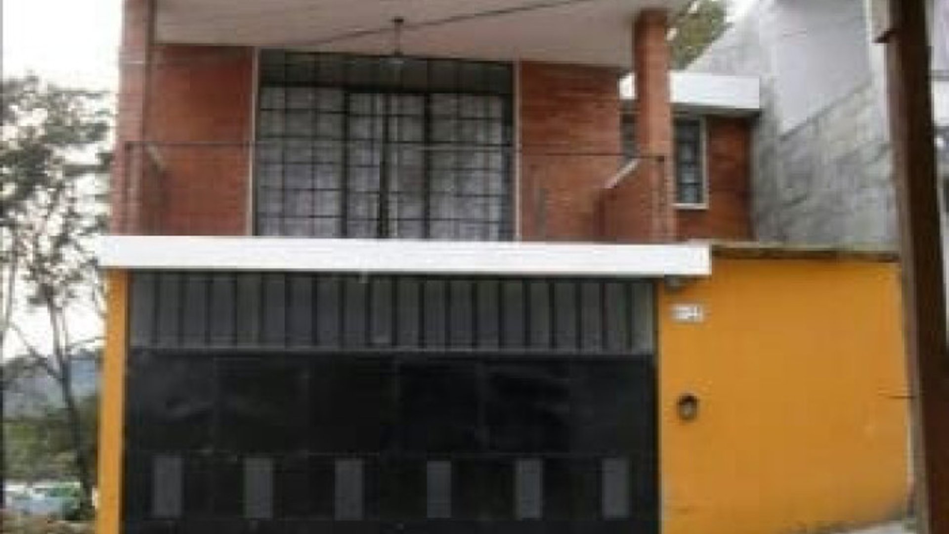 Hermosa Casa en Venta Zona 1 de Mixco Cond. Vista Azul