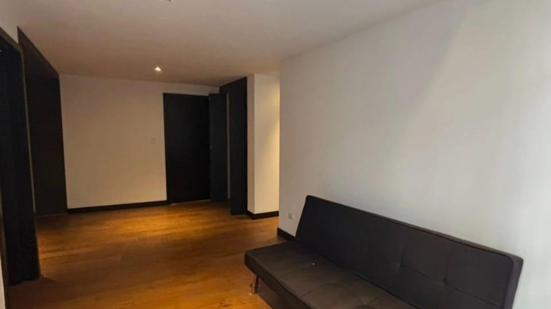 Apartamento con gimnasio en renta - 2 habitaciones zona 11 Ref-5733