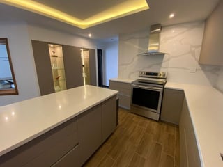 Apartamento de 3 habitaciones en alquiler, Edificio Castalia zona 15 - 5