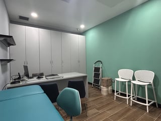 Oficina en venta zona 10 - Image 10