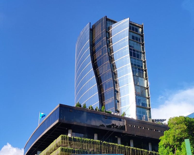 Oficina en RENTA Torre Tigo, Fase 2