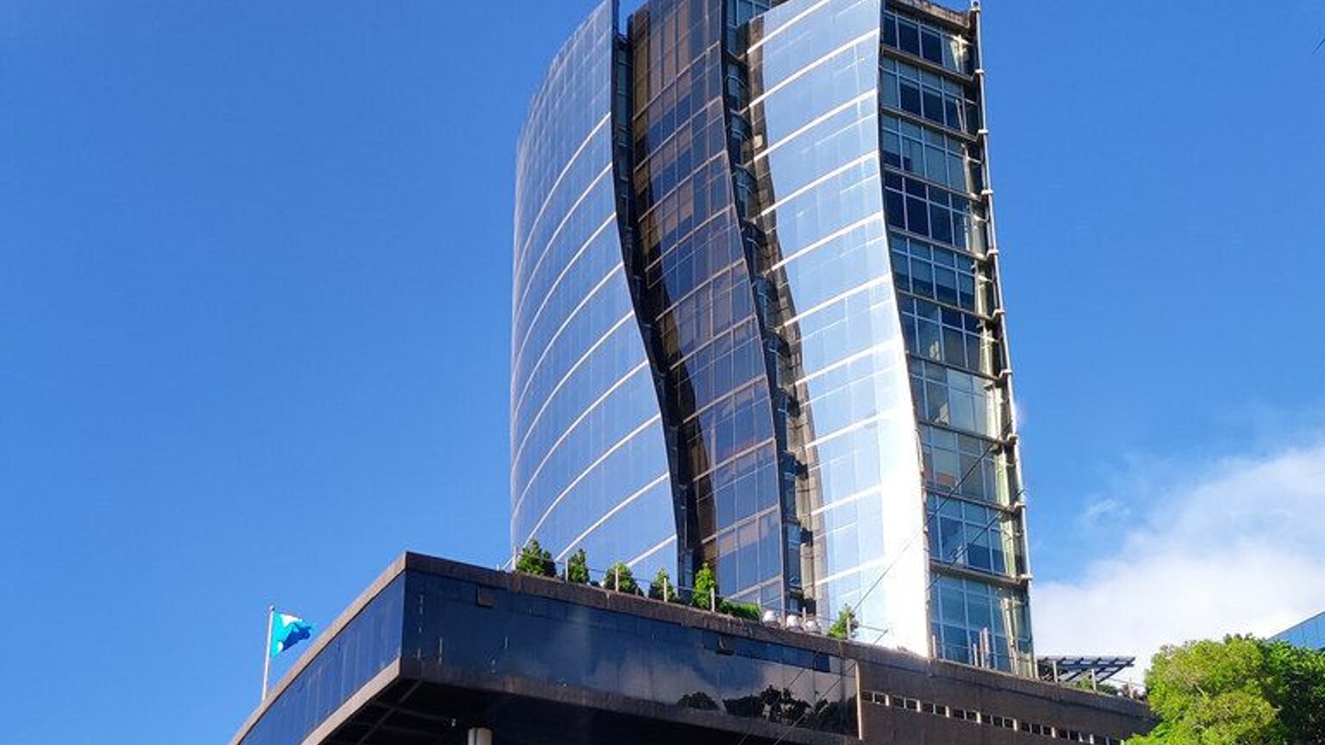 Oficina en RENTA Torre Tigo, Fase 2