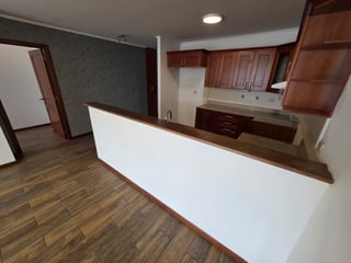 Renta de apartamento con balcón - 2 habitaciones en zona 10 Ref-5910 - 4