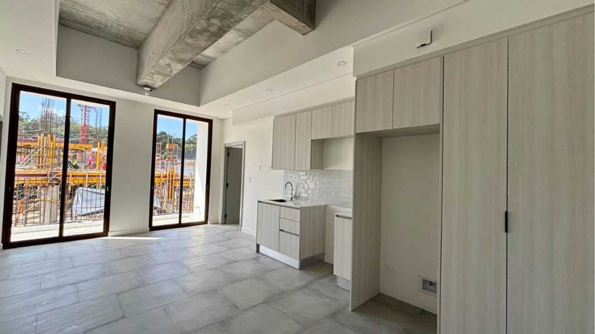 APARTAMENTO EN VENTA – ANTARES DE CAYALÁ, ZONA 16