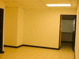 Oficina en Alquiler o Venta en la Zona 10 - 2