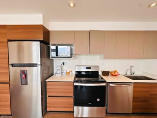 APARTAMENTO EN RENTA EDIF. IQ 10, ZONA 10 - 3