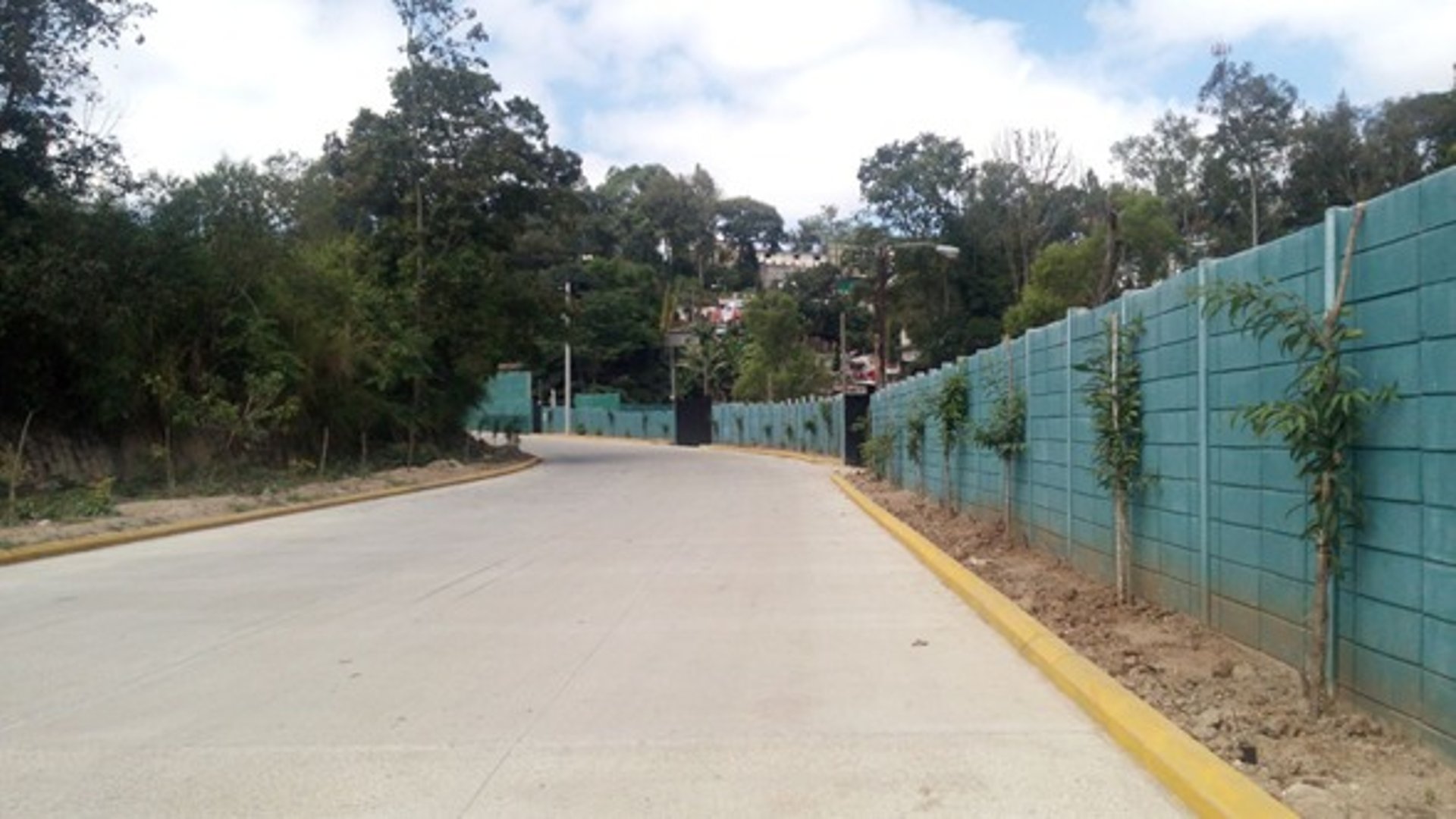 TERRENO EN ALQUILER EN CARRETERA AL ATLANTICO - Miniatura 3