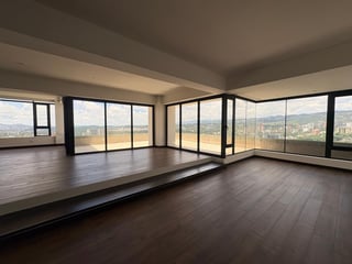 Penthouse en Venta Edificio Milenia, zona 10 - 4
