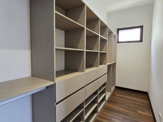 Casa Nueva en Alquiler – Lomas de San Isidro, Zona 16 - Image 10