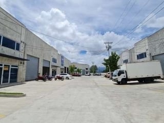 Bodega en venta para INVERSIÓN - 2