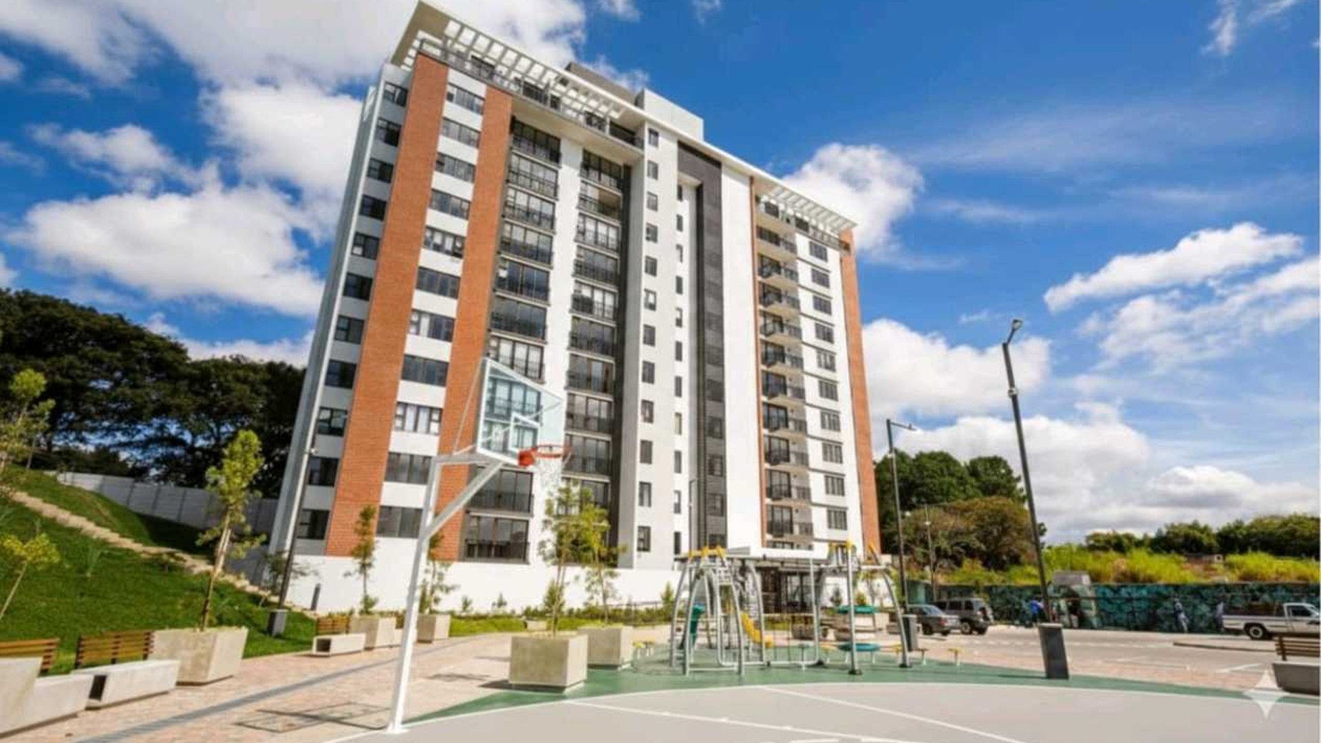 APARTAMENTO EN ALQUILER???? Edificio San Isidro 20/21, Zona 16 - Image 1
