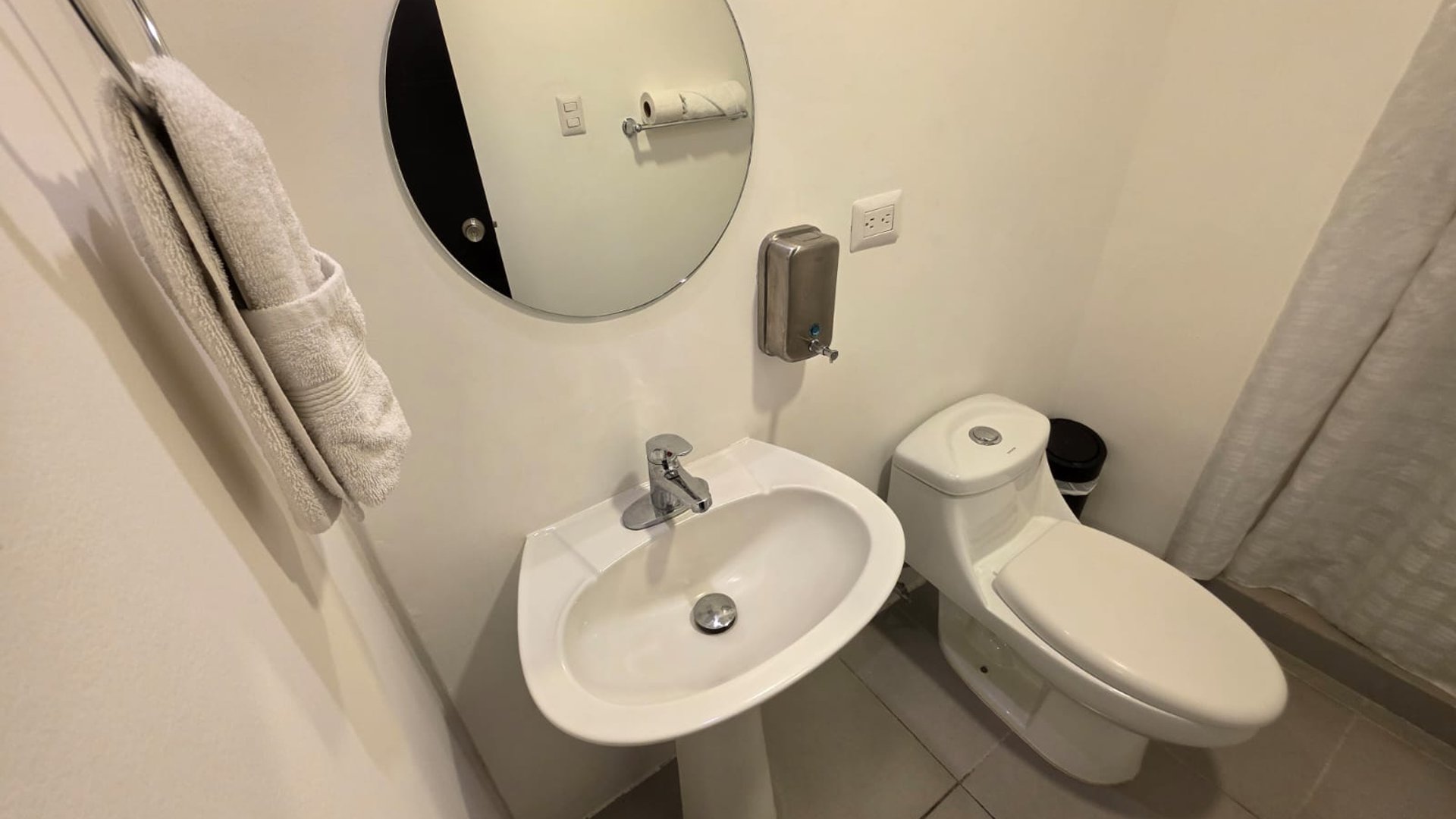 Apartamento amueblado en venta - 2 habitaciones en zona 14 Ref-5952 - Miniatura 11