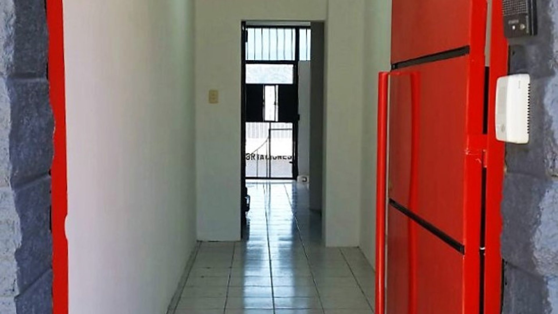 EDIFICIO PARA OFICINAS O USO COMERCIA EN VENTA ZONA 5