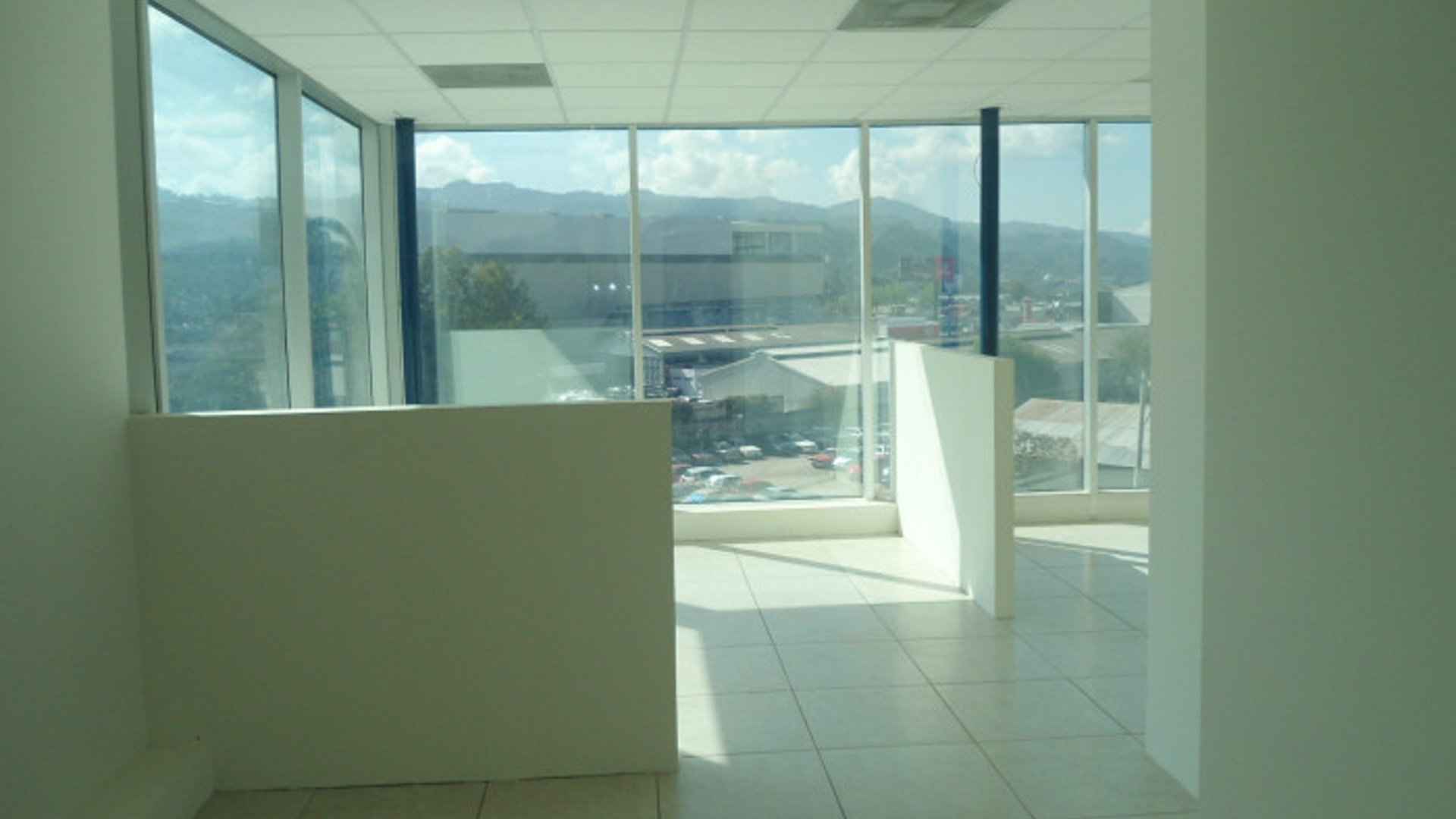 Oficina en Alquiler en Zona Pradera Guatemala - Miniatura 4