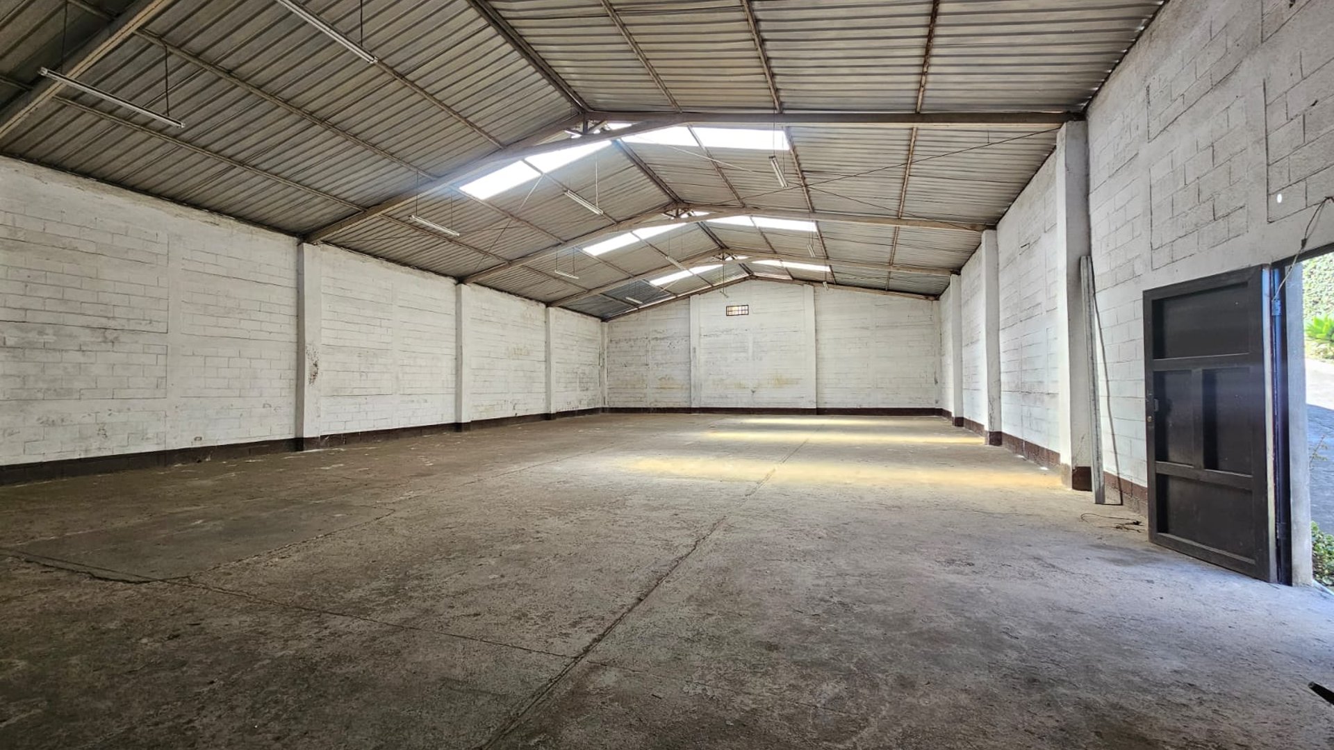 VENTA Bodega Sobre Carretera Interamericana Km. 32.5  - Miniatura 2