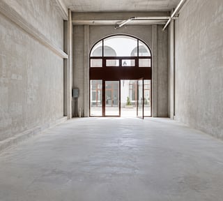 LOCAL COMERCIAL EN RENTA – CIUDAD CAYALÁ, ZONA 16