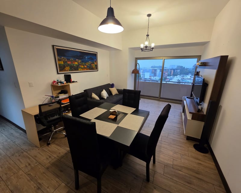 Apartamento en Renta Amueblado en Zona 10, 3 Habitaciones ref-6128