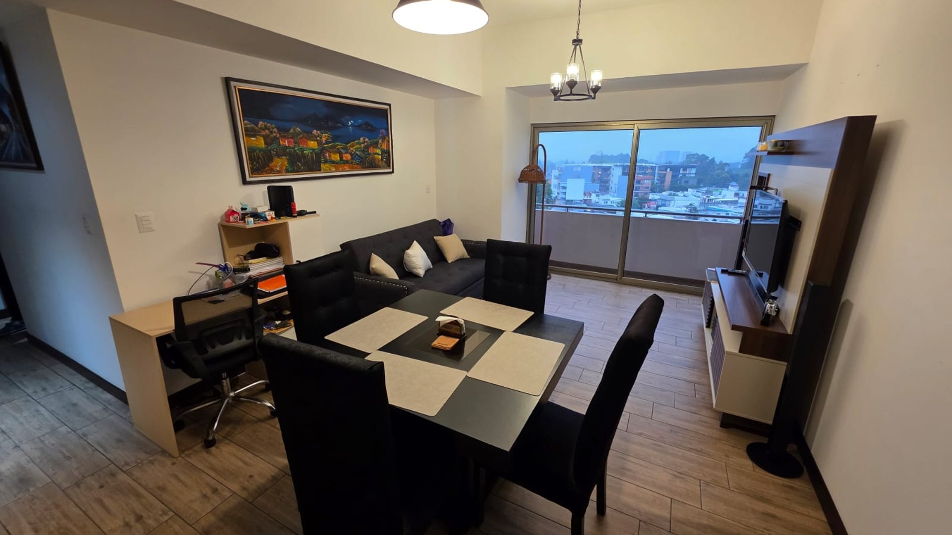 Apartamento en Renta Amueblado en Zona 10, 3 Habitaciones ref-6128