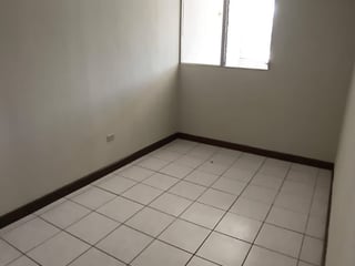Amplia casa en venta en zona 18 Altos de la Atlántida - 2