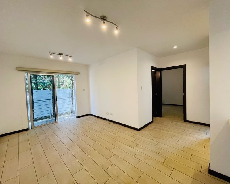 VENTA DE CÓMODO APARTAMENTO - ALMORETO, KM 14.5 CES