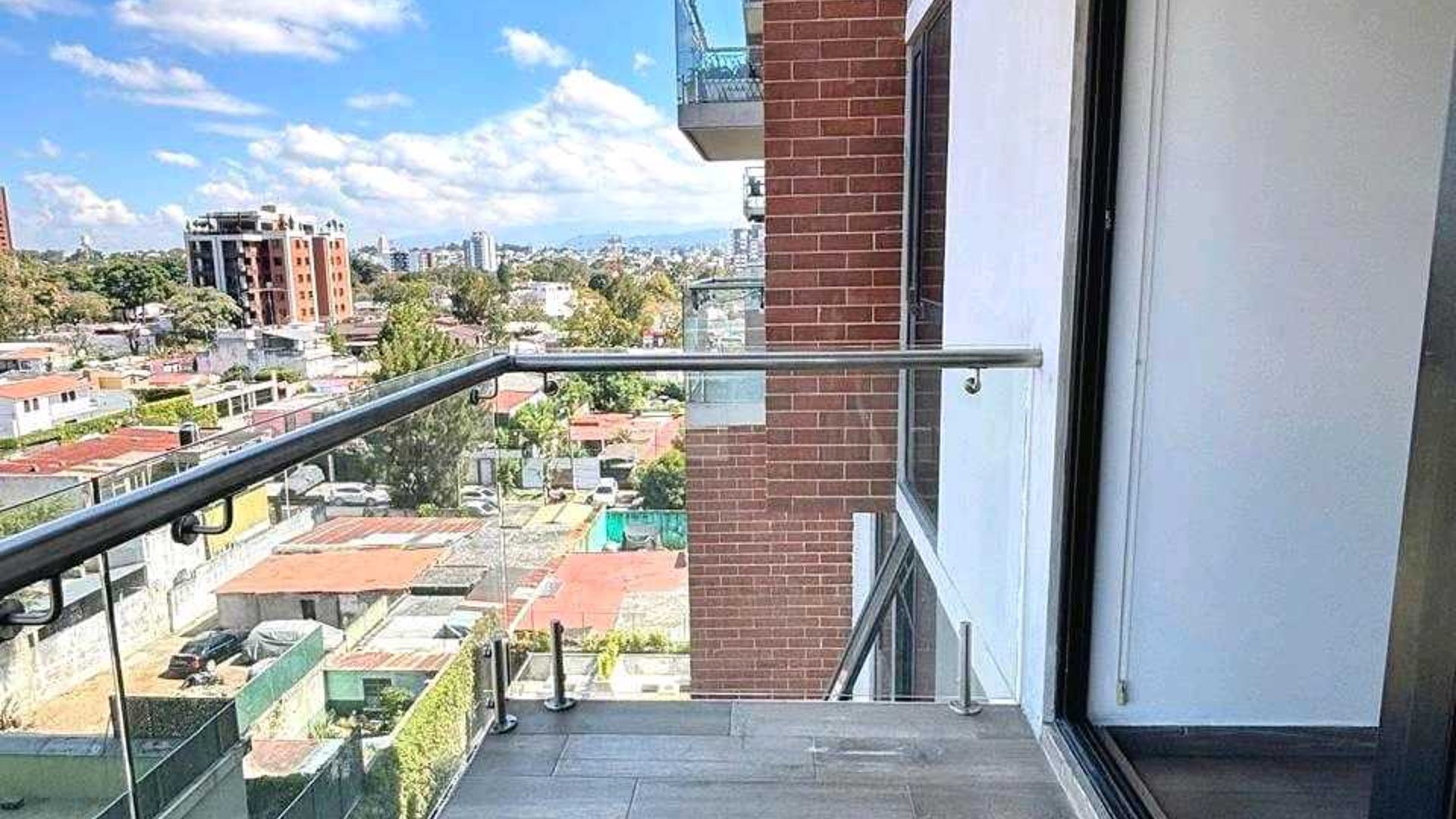 APARTAMENTO EN VENTA ????Edificio Aralia, zona 11 - Miniatura 6