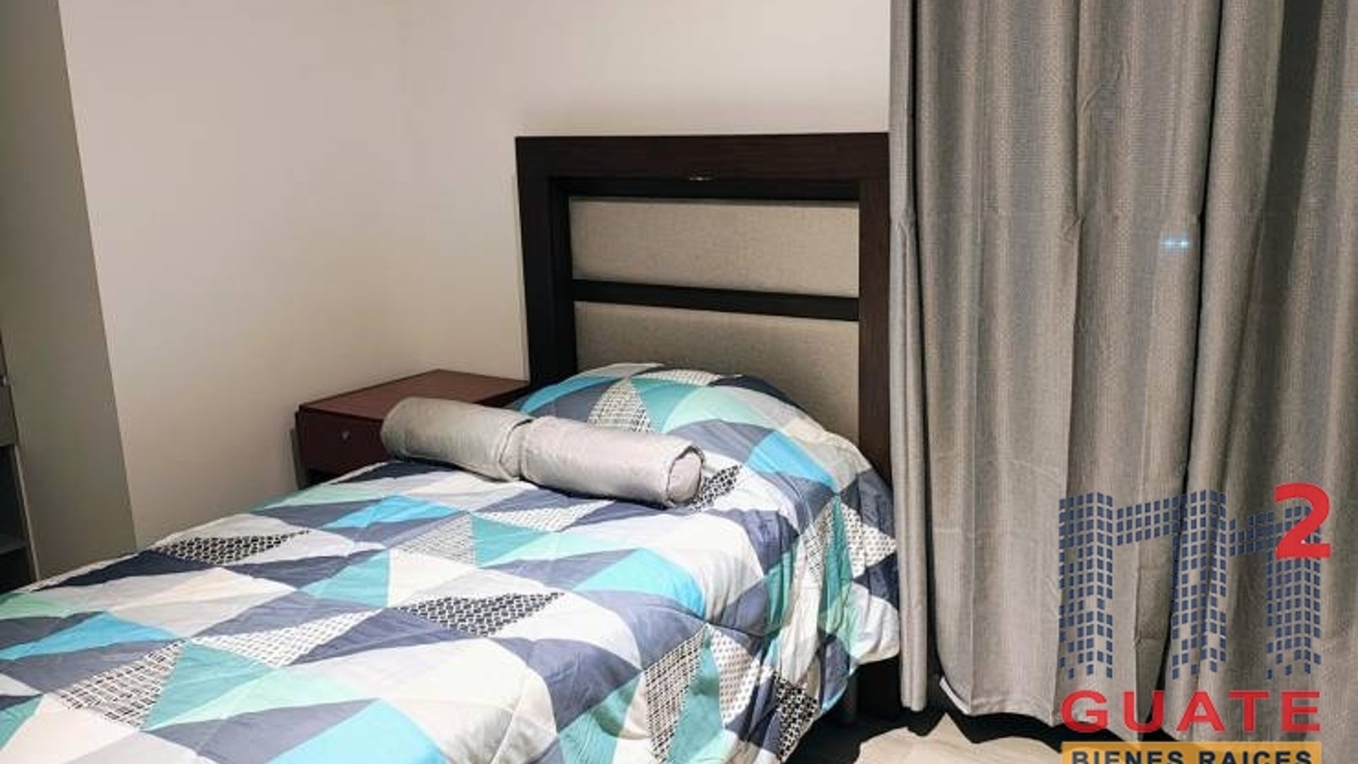 Apartamento en Renta, Zona 10 (R10377) - Miniatura 4
