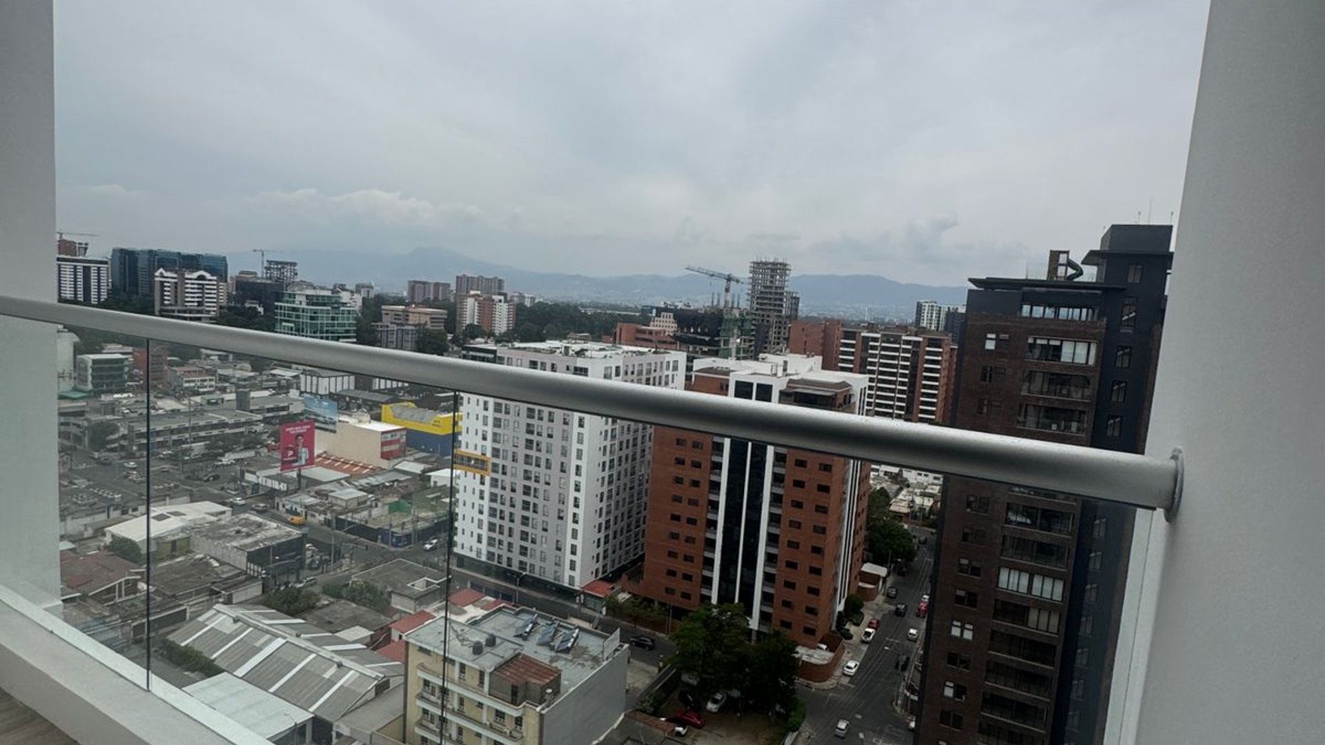 Apartamento para inversión  en zona 10 - 3 habitaciones Ref-6020 - Miniatura 11