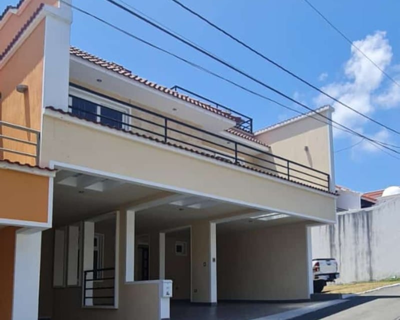 Casa en VENTA en Hacienda las viñas km 18 Carretera a lo de Dieguez