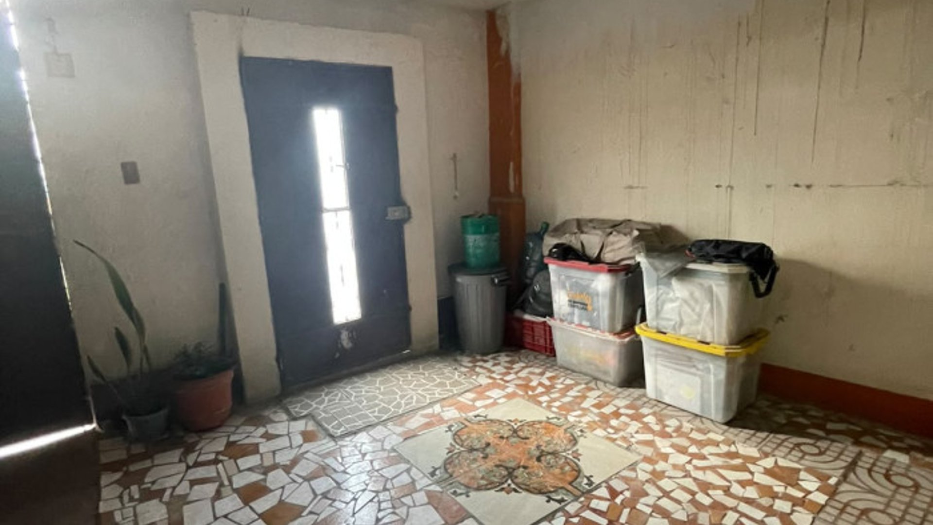 Casa en Venta de 4 Habitaciones en Villa Nueva Zona 4 - Miniatura 2