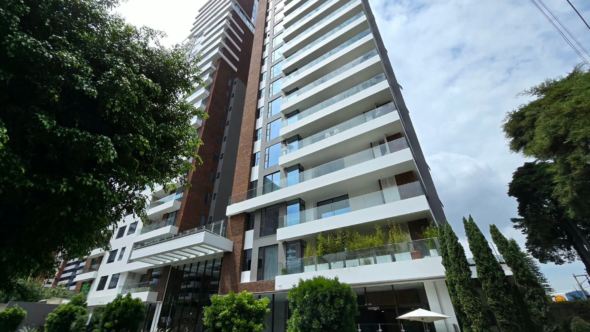 RENTA Apartamento Zona 14 Edificio Echo 