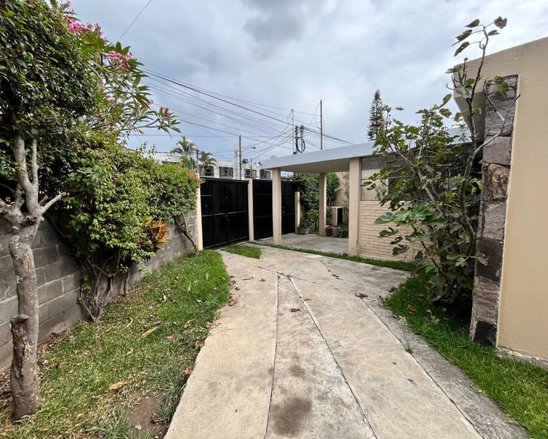 Casa en Venta, Loma Linda, Zona 11