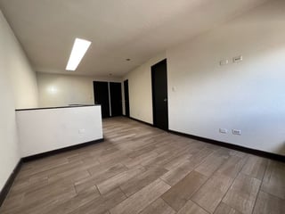 Venta de bonita casa de esquina en Condominio Luminela | Villa Nueva - Image 11