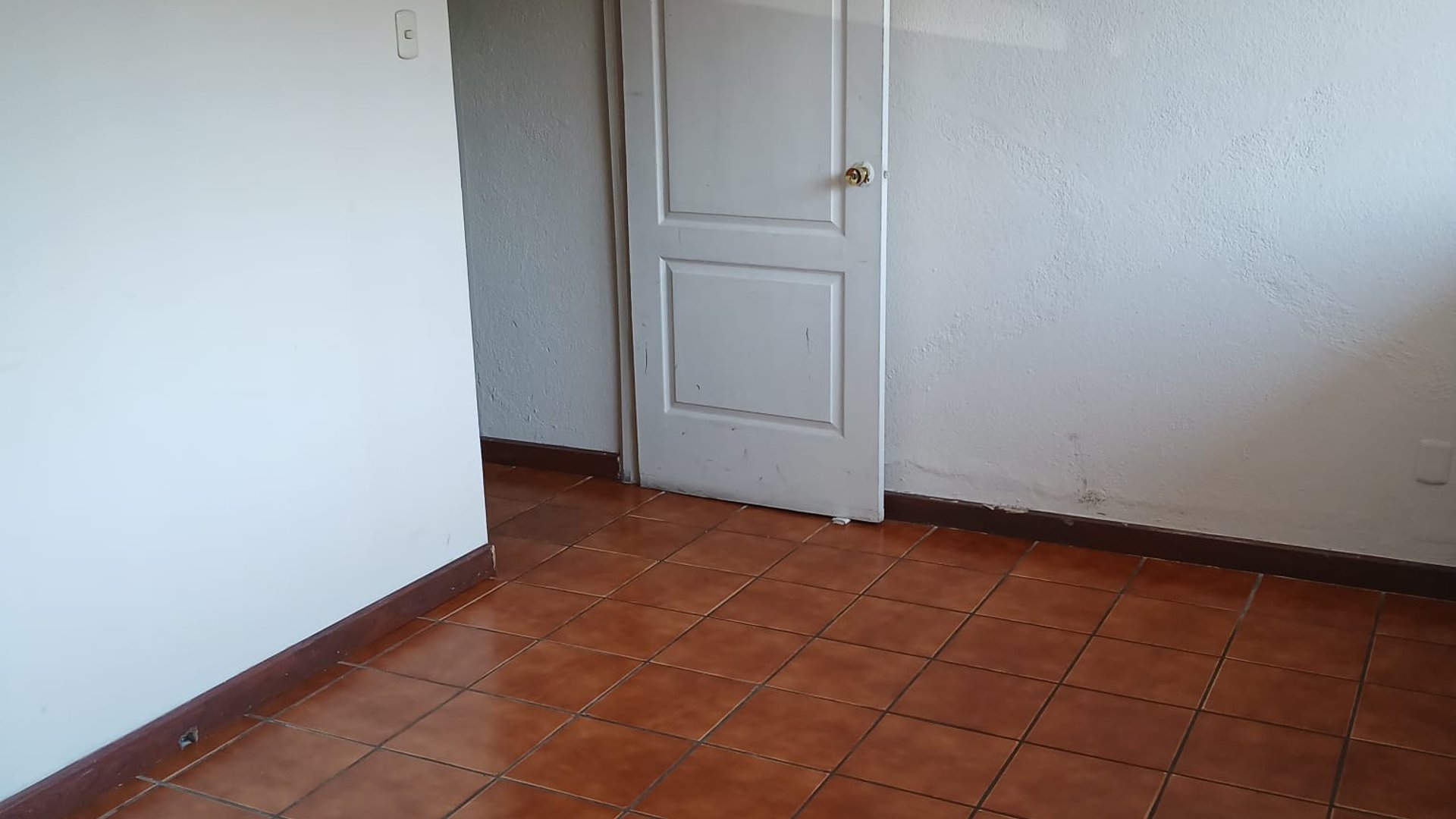 Oficina en Alquiler en Zona 10 - Miniatura 2