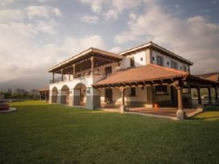 Casa en venta cercana Antigua Guatemala - Image 3