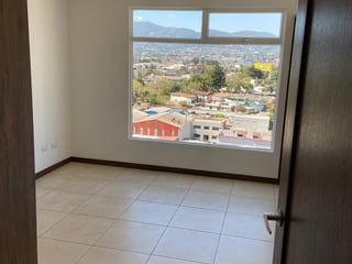 Apartamento en Edificio El Portico Zona 7 - 3