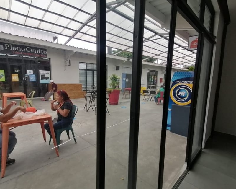 Kiosco en Renta en Zona 12 Colonia Santa Rosa II