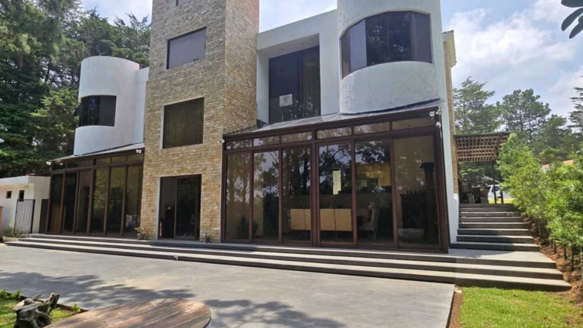CASA DE LUJO EN VENTA 📍Hacienda Nueva Country Club, San José Pinula