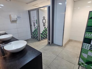 Edificio en Renta en zona 4 - Image 17