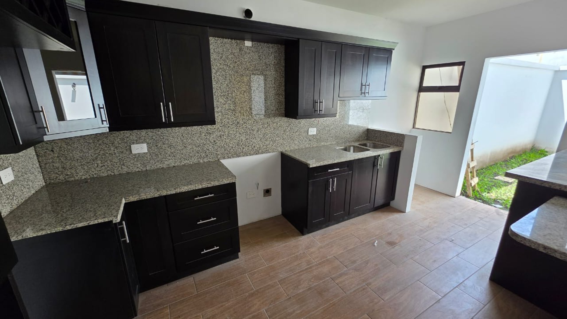 Casa de 2 niveles y 3 habitaciones en venta en San Cristobal Ref-5199