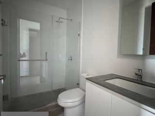 Apartamento nuevo a estrenar en Renta, zona 15 - Image 4