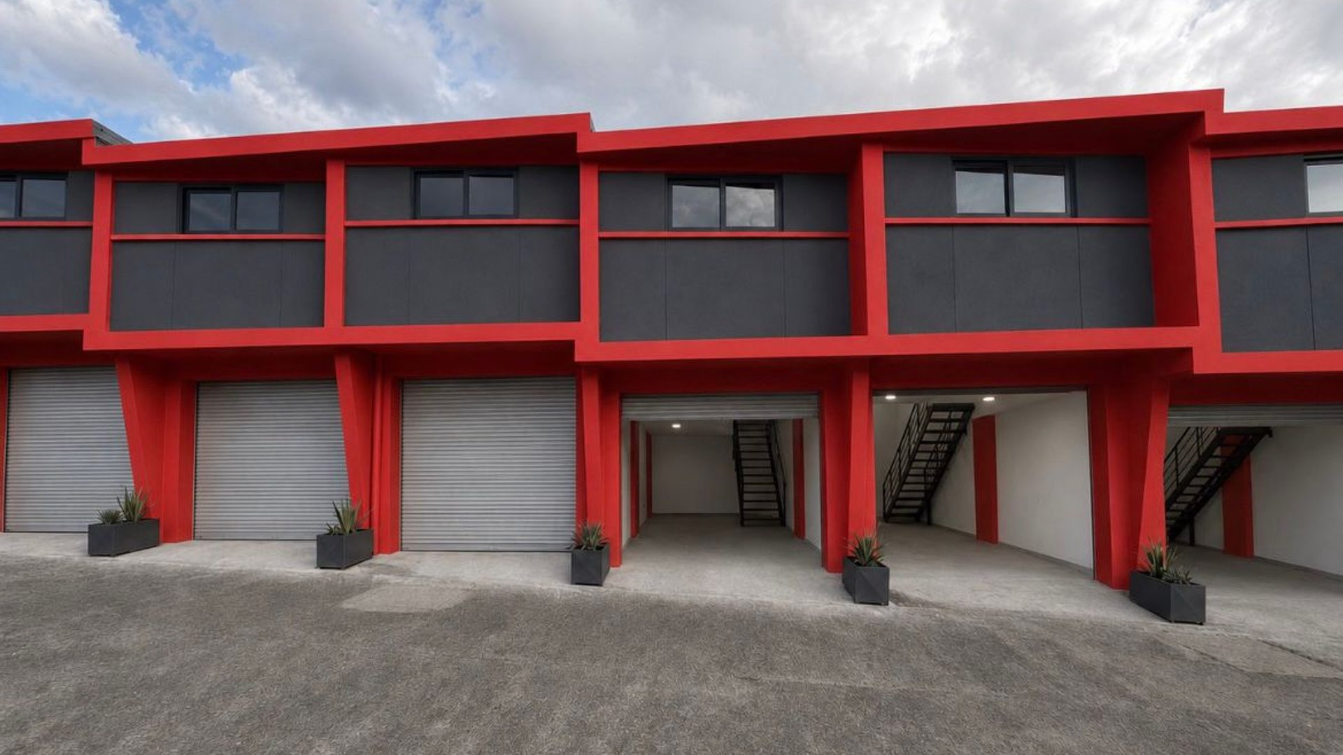 ALQUILER DE OFIBODEGUITAS - CALZADA ROOSEVELT, ZONA 3 MIXCO