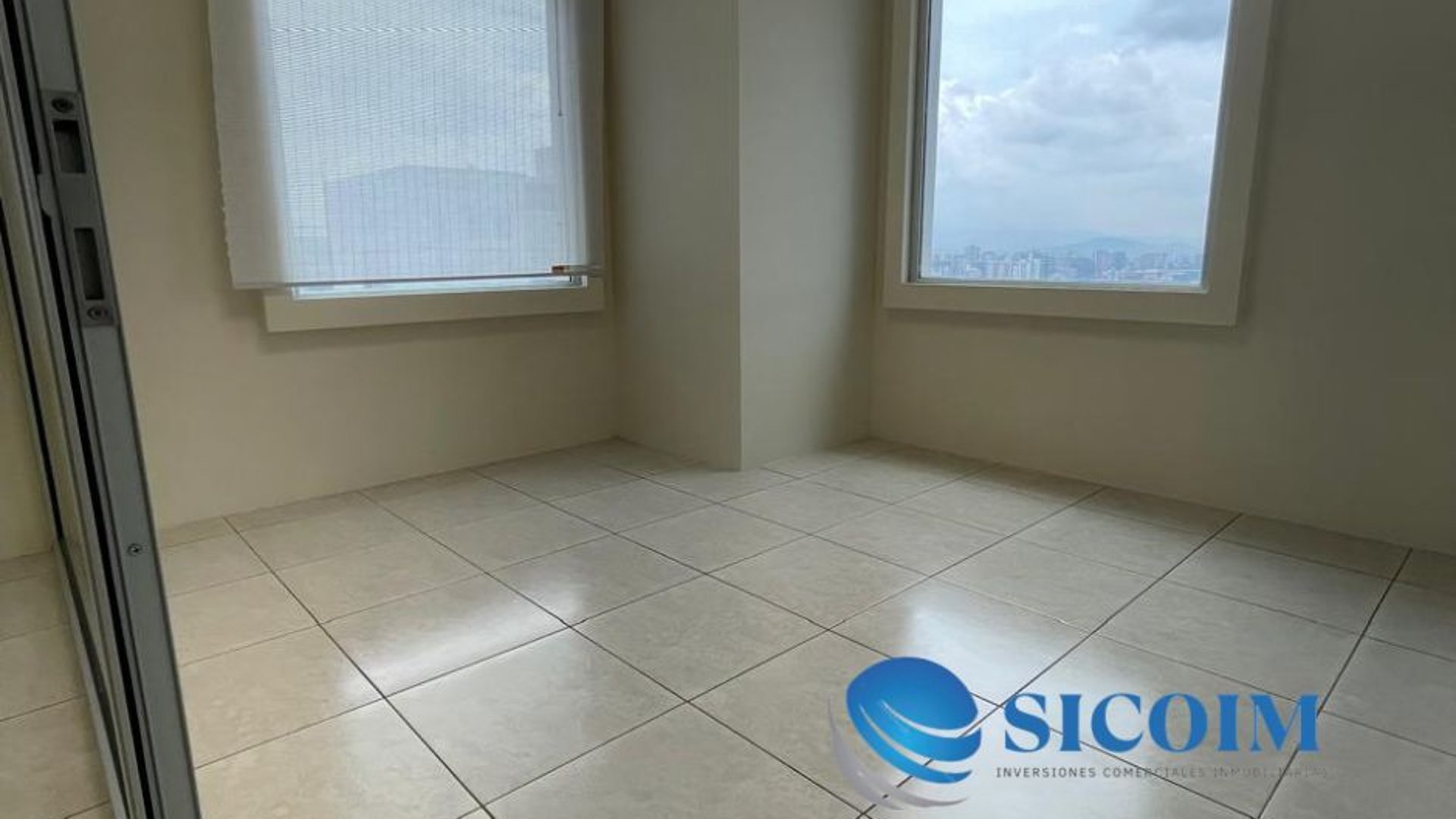 Oficina en Venta Zona Pradera zona 10