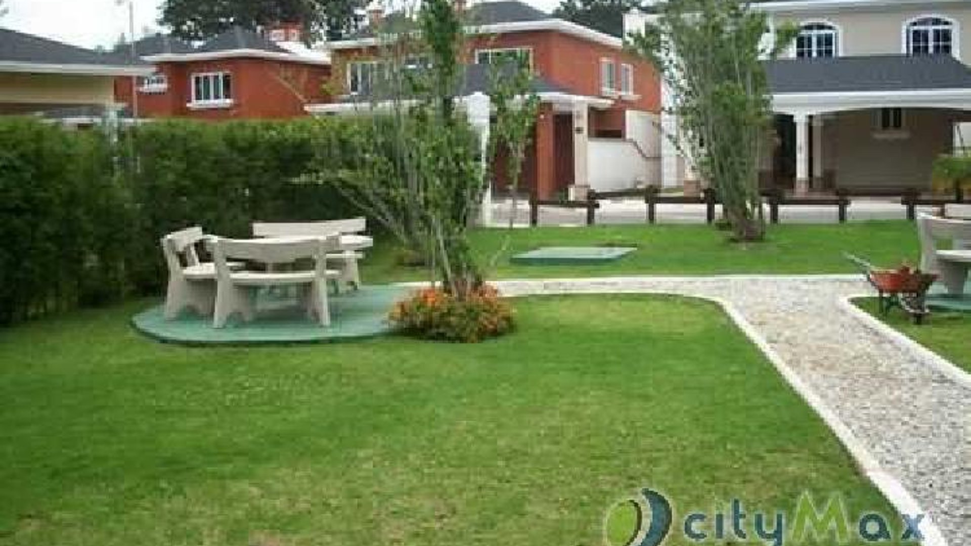 Casa en Venta Carretera El Salvador km 18 Entrebosques