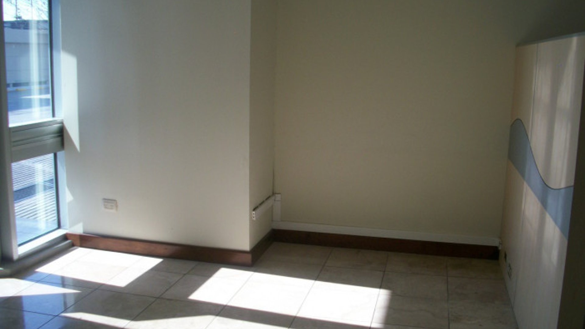 En Venta Local Comercial en zona 15 Edificio Avante - Miniatura 8
