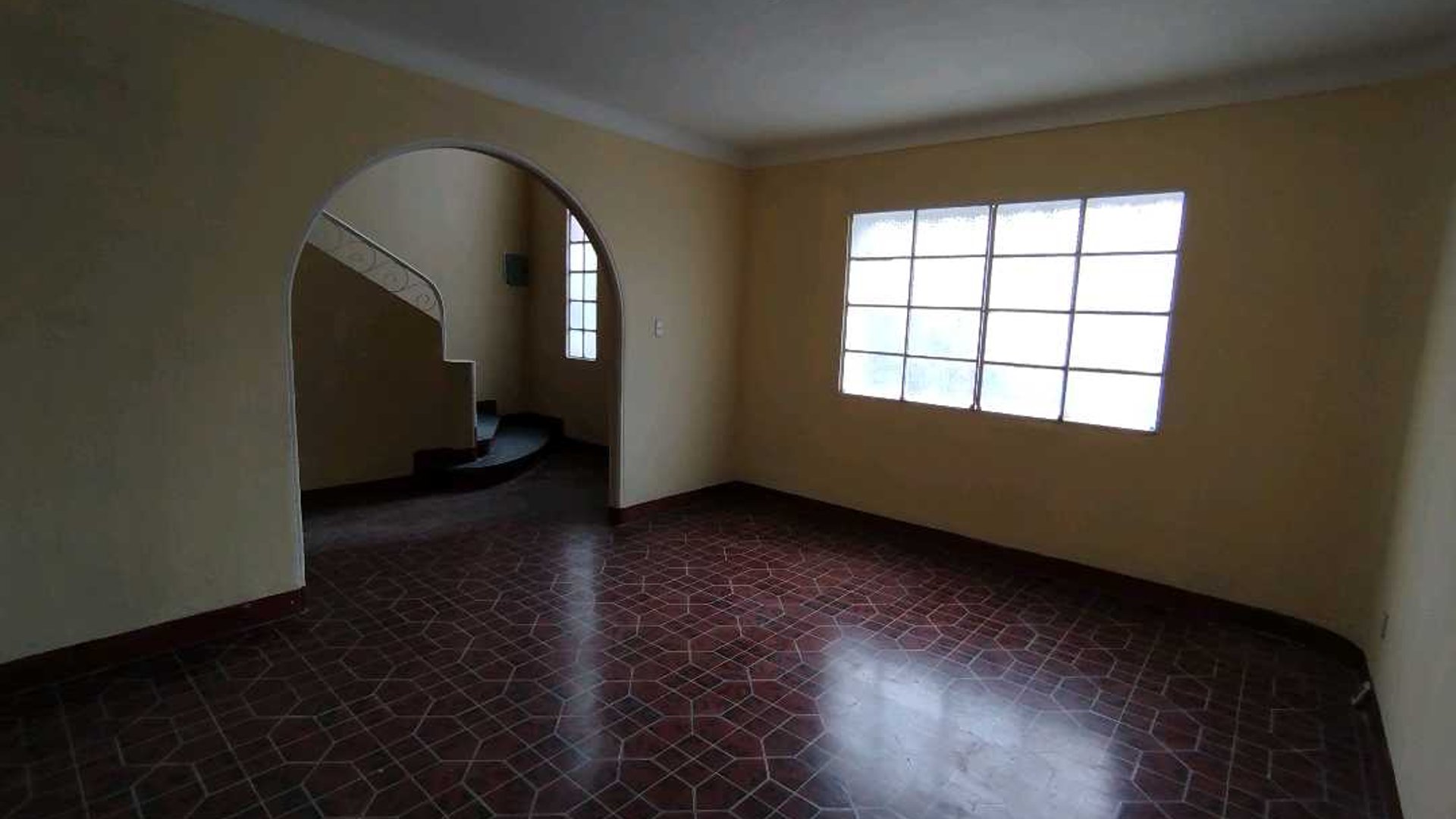 Casa de 4 habitaciones en alquiler, zona 1 - Miniatura 6