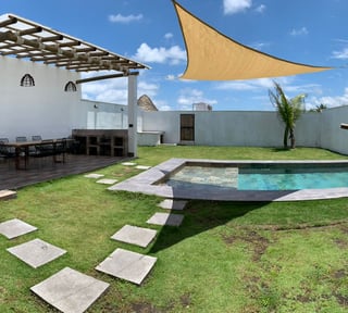 VILLA MODERNA EN VENTA EN LA PLAYA TIPO BOUTIQUE