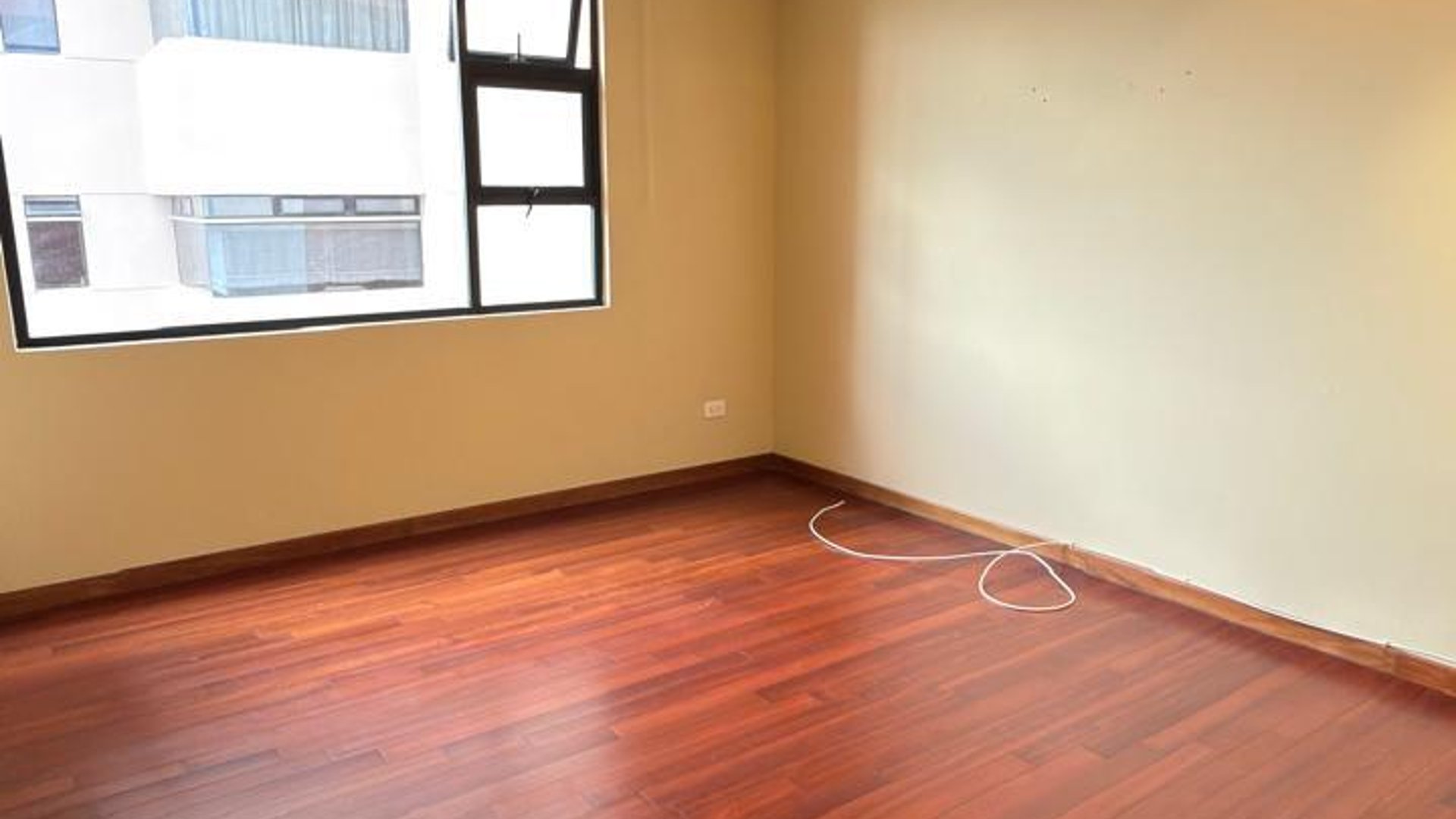 Apartamento en Renta zona 14 / Real de las Américas - Miniatura 3